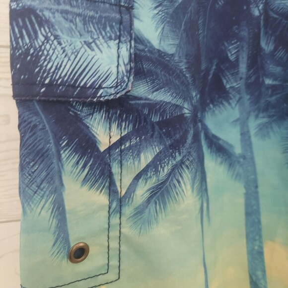 Corona Beer Board Shorts 36 Swim Trunks Palm Trees Ocean - Picture 4 of 10
